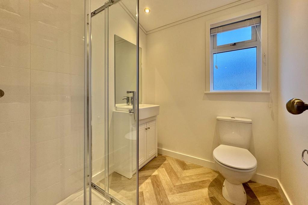 Ensuite