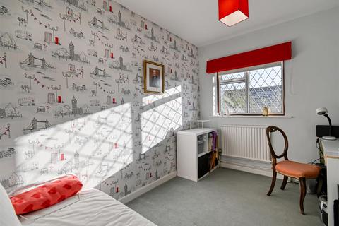 10 Oak Drive, Seisdon, Wolverhampton, WV5 7ET