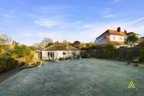 3 bedroom detached bungalow for sale, Ashby Road, Burton-On-Trent DE15