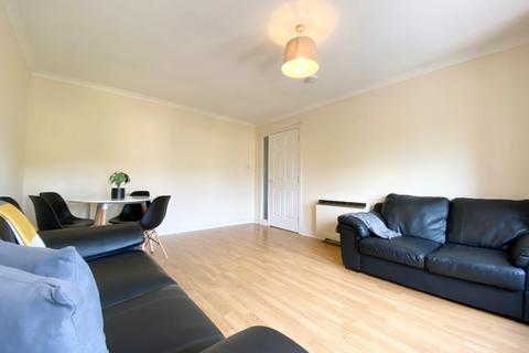 2 bedroom flat to rent, North Woodside Road, Glasgow G20