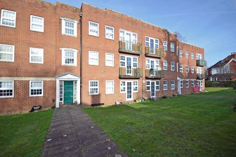 2 bedroom apartment for sale, Queens Keep, Upper Park Road , Camberley, GU15