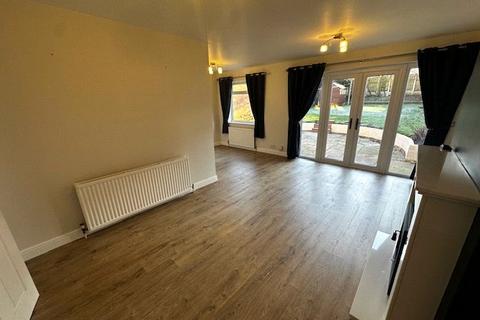 3 bedroom semi-detached house to rent, Teagues Crescent, Trench, Telford, Shropshire, TF2