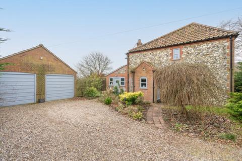 3 bedroom semi-detached house for sale, Buxton Road, Eastgate, Cawston, NR10