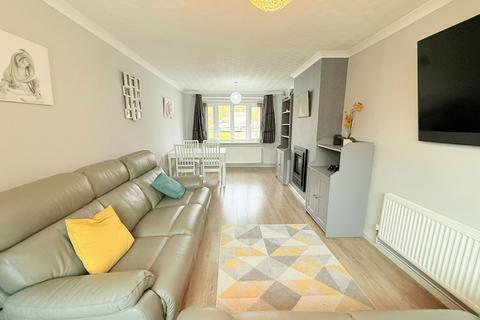 27 Arlescote Road, Solihull, B92 9HX