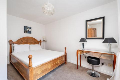 7, Queens Court Fetter Lane, York, YO1 6EH