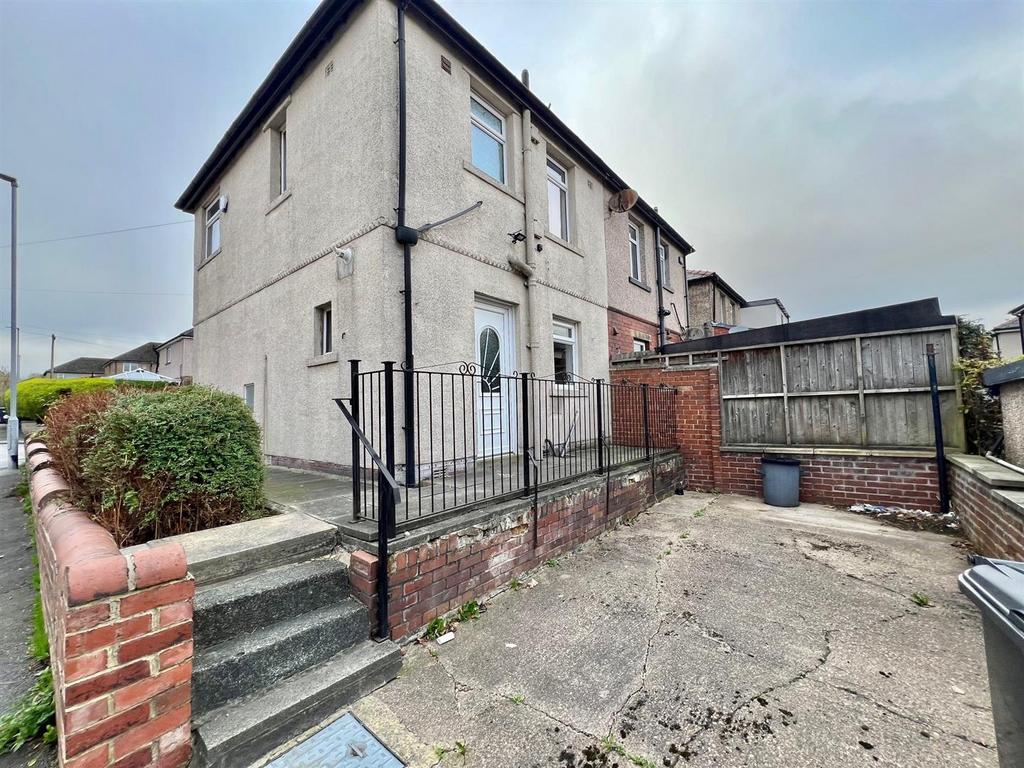 Bramleys Estate Agents - St Albans - Ainley Top (1