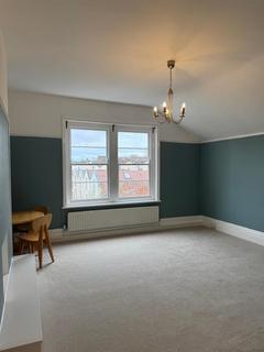 2 bedroom apartment to rent, All Saints Road, Bristol BS8