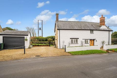 3 bedroom cottage for sale, Purton Stoke, Swindon SN5