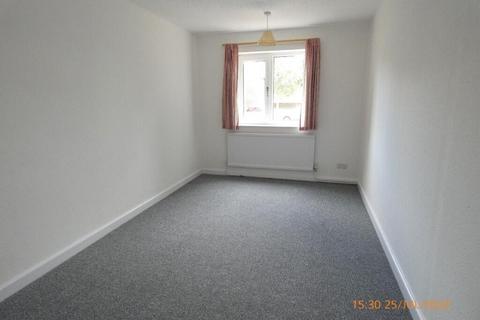 2 bedroom ground floor flat to rent, Blackthorn Close, Kettering NN16