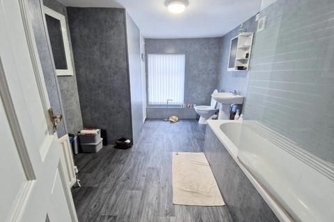 1 bedroom in a house share to rent, Croydon Road, Fenham NE4