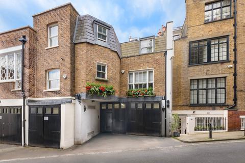 6 bedroom house for sale, Charles Street, London W1J