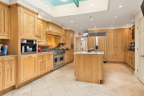 6 bedroom house for sale, Charles Street, London W1J