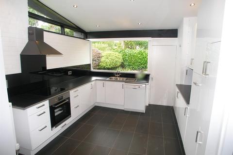 3 bedroom detached house to rent, Maple Lodge, Castle Hill, Llanblethian, Vale of Glamorgan, CF71 7JB