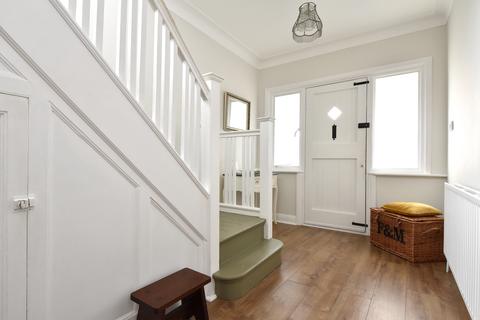 11 Hillview Road, Orpington, BR6 0SE