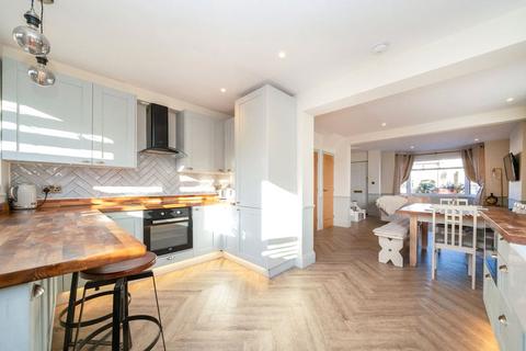 undefined, Maytree Crescent, Hertfordshire WD24