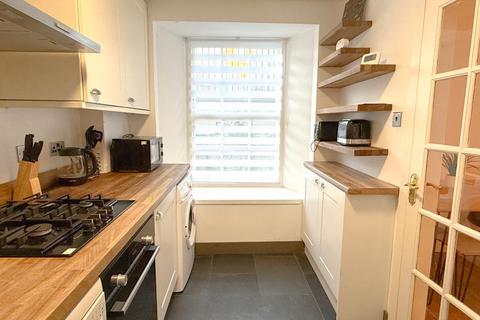 2 bedroom flat to rent, Canon Street, Canonmills, Edinburgh, EH3