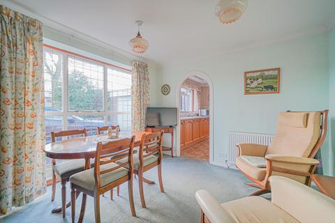 79 Dorridge Road, Dorridge, Solihull, B93 8BT