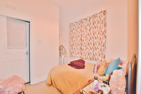 1 bedroom flat for sale, Upton Road, Slough