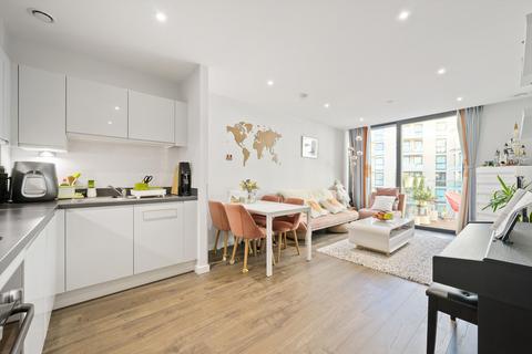 2 bedroom flat to rent, Pimento House, Bridle Mews, London, E1