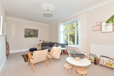 3 bedroom apartment for sale, Radnor Park West, Folkestone, Kent