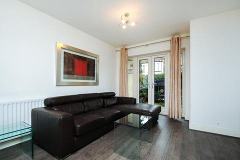 1 bedroom flat for sale, Chelmsford Road, Southgate