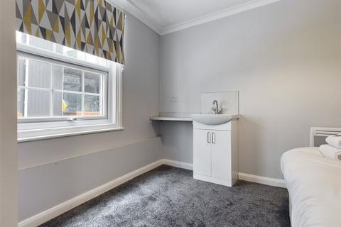 2 bedroom terraced house to rent, Circus Street, Brighton, BN2