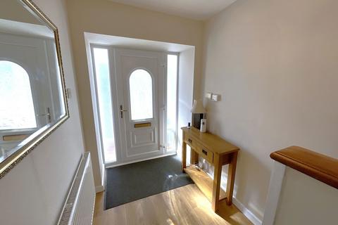 4 bedroom semi-detached house for sale, Mayfield Road, Halesowen B63