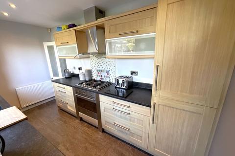 4 bedroom semi-detached house for sale, Mayfield Road, Halesowen B63