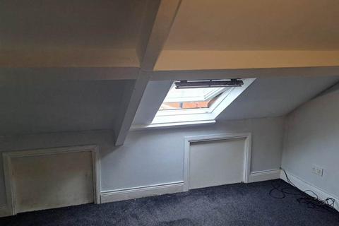 2 bedroom terraced house to rent, Dene Street, Sunderland SR4