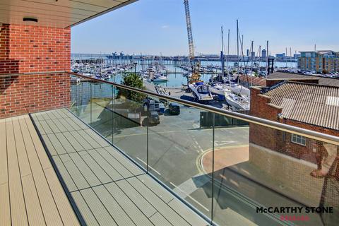 1 bedroom apartment for sale, Viewpoint, Harbour Road, Gosport, PO12 1GX