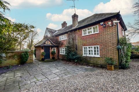 4 bedroom detached house for sale, Bedmond Road, Abbots Langley, WD5