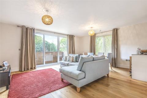 2 bedroom flat for sale, Parkwood Place, Andover Road, Winchester, Hampshire, SO22