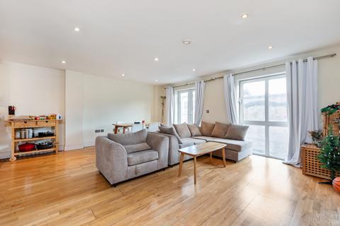 Flat 10, 1 Hare Marsh, London, E2 6FF