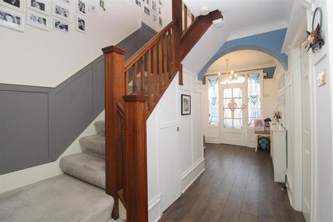 5 bedroom semi-detached house for sale, Monkseaton Drive, Whitley Bay