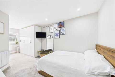 undefined, London Road, Camberley, Surrey, GU15