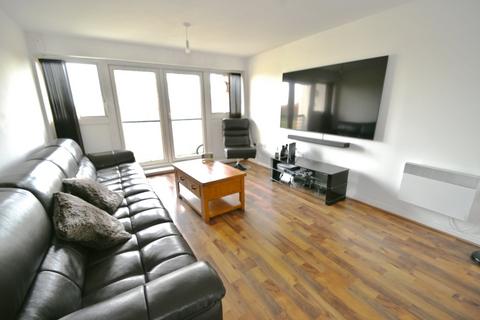 2 bedroom apartment for sale, Hawkes Close, Langley, Berkshire, SL3