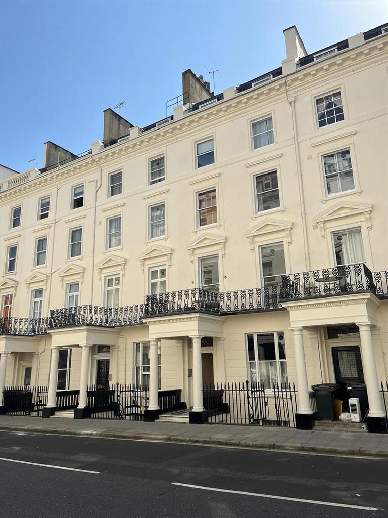 Exterior .jpg