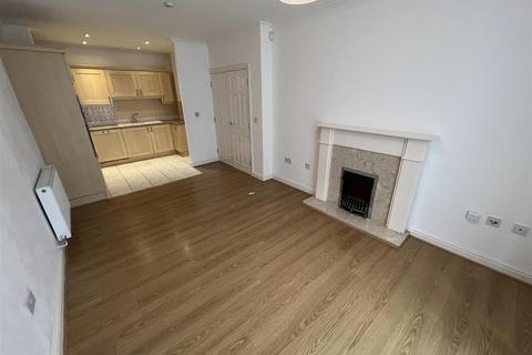 2 bedroom apartment to rent, Wheeldon Manor, Derby DE22