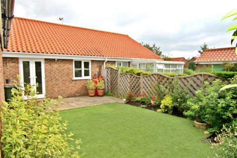 2 bedroom semi-detached bungalow to rent, 10 Aspen Way, Slingsby, York