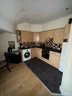 2 bedroom flat to rent, Priory Road, Liverpool L4