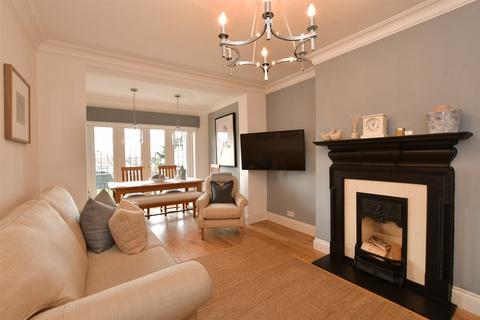 20 Sunset Avenue, London, E4 7LW