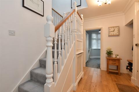 20 Sunset Avenue, London, E4 7LW
