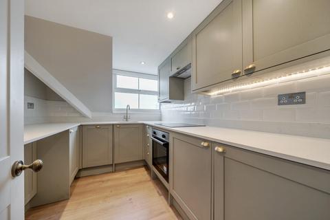 14d Springfield Road, Kingston Upon Thames, KT1 2SA