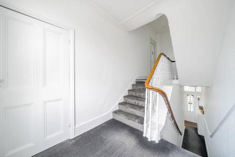 14d Springfield Road, Kingston Upon Thames, KT1 2SA