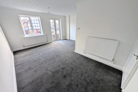 3 bedroom terraced house to rent, Sir Charles Square, Newport,