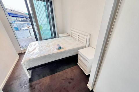 2 bedroom flat to rent, Baltimore Wharf, London E14