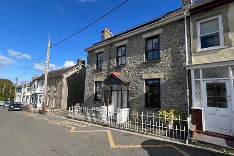 4 bedroom end of terrace house for sale, 6 Francis Street, New Quay , SA45