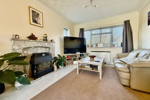 2 bedroom detached bungalow for sale, Station Terrace, Barry CF62