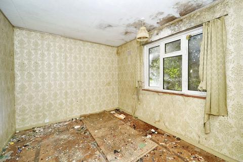 3 bedroom terraced house for sale, 9 Paschal Road, Camberley, Surrey, GU15 4EG