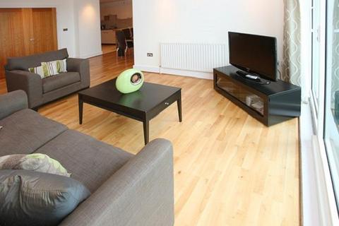 2 bedroom apartment to rent, The Quay, Poole